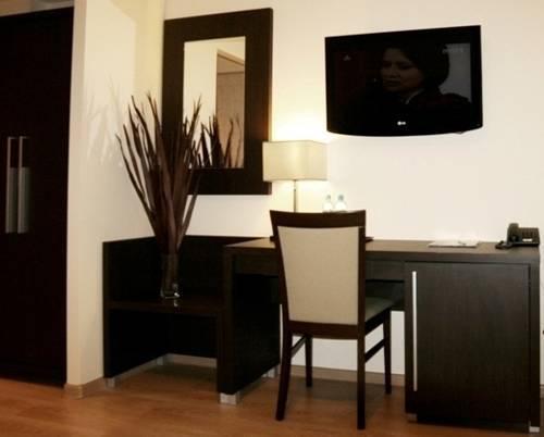 Hotel Safir Poznań Kültér fotó