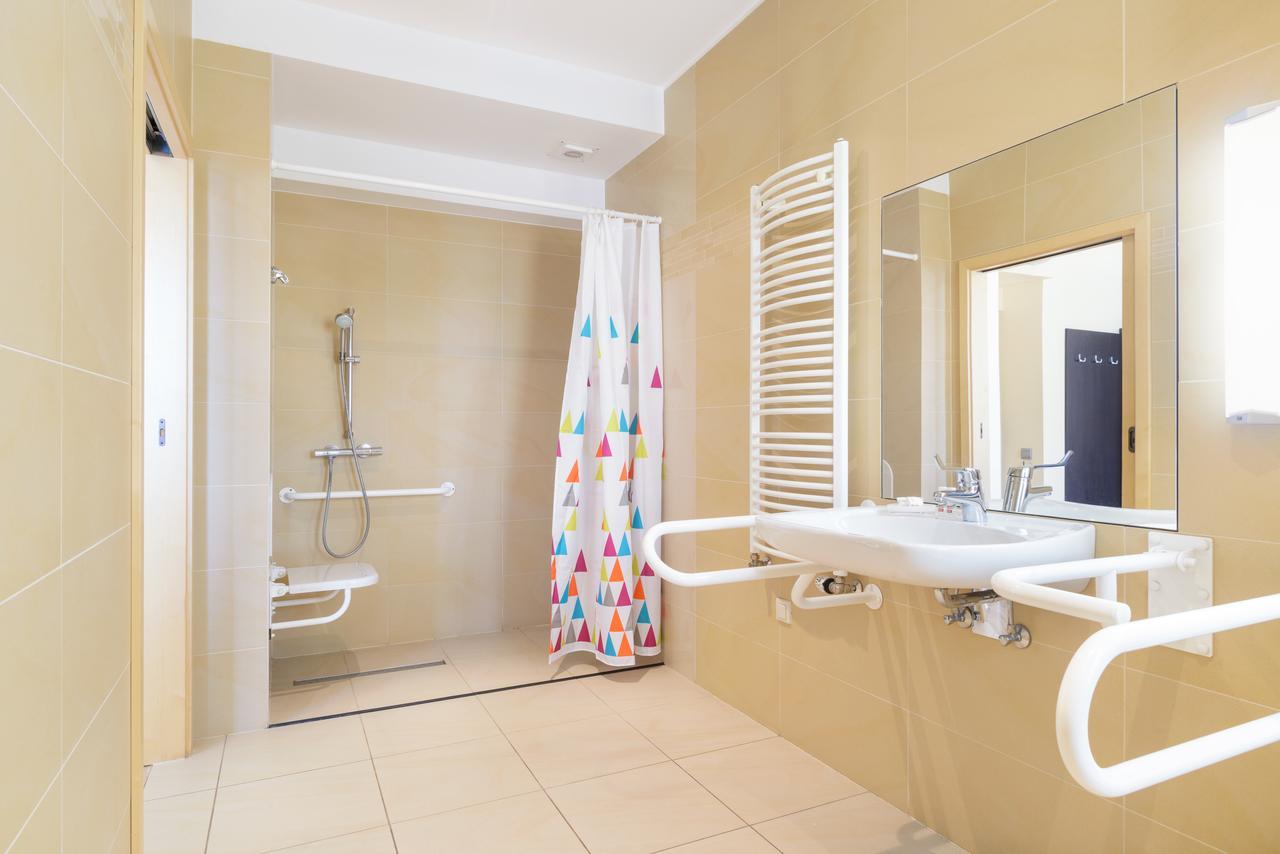 Hotel Safir Poznań Kültér fotó