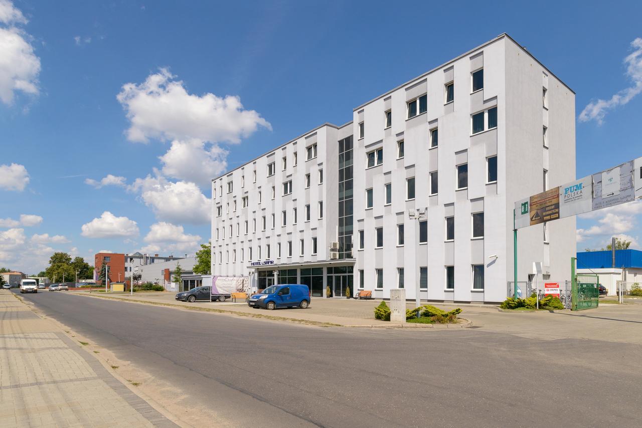 Hotel Safir Poznań Kültér fotó