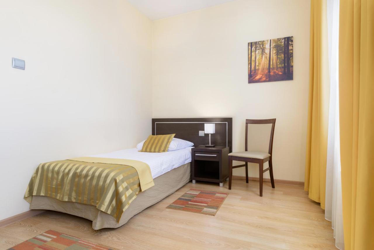 Hotel Safir Poznań Kültér fotó